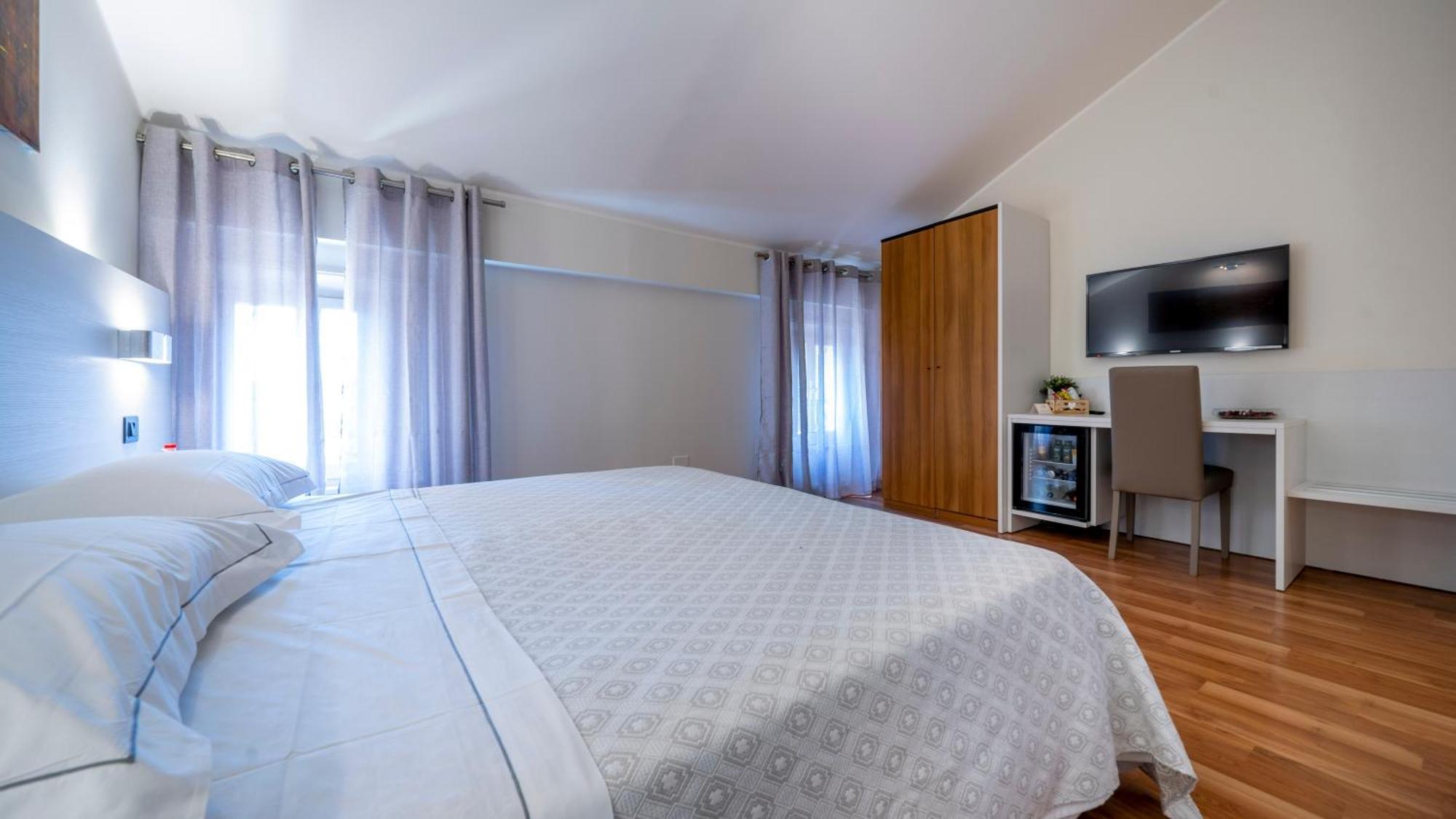 Albergo Ligabue Гуастала Екстериор снимка